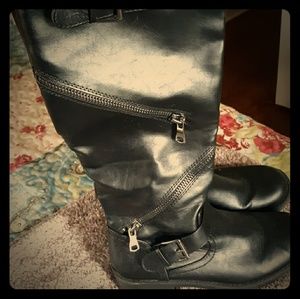 Black faux leather boots size 8 1/2